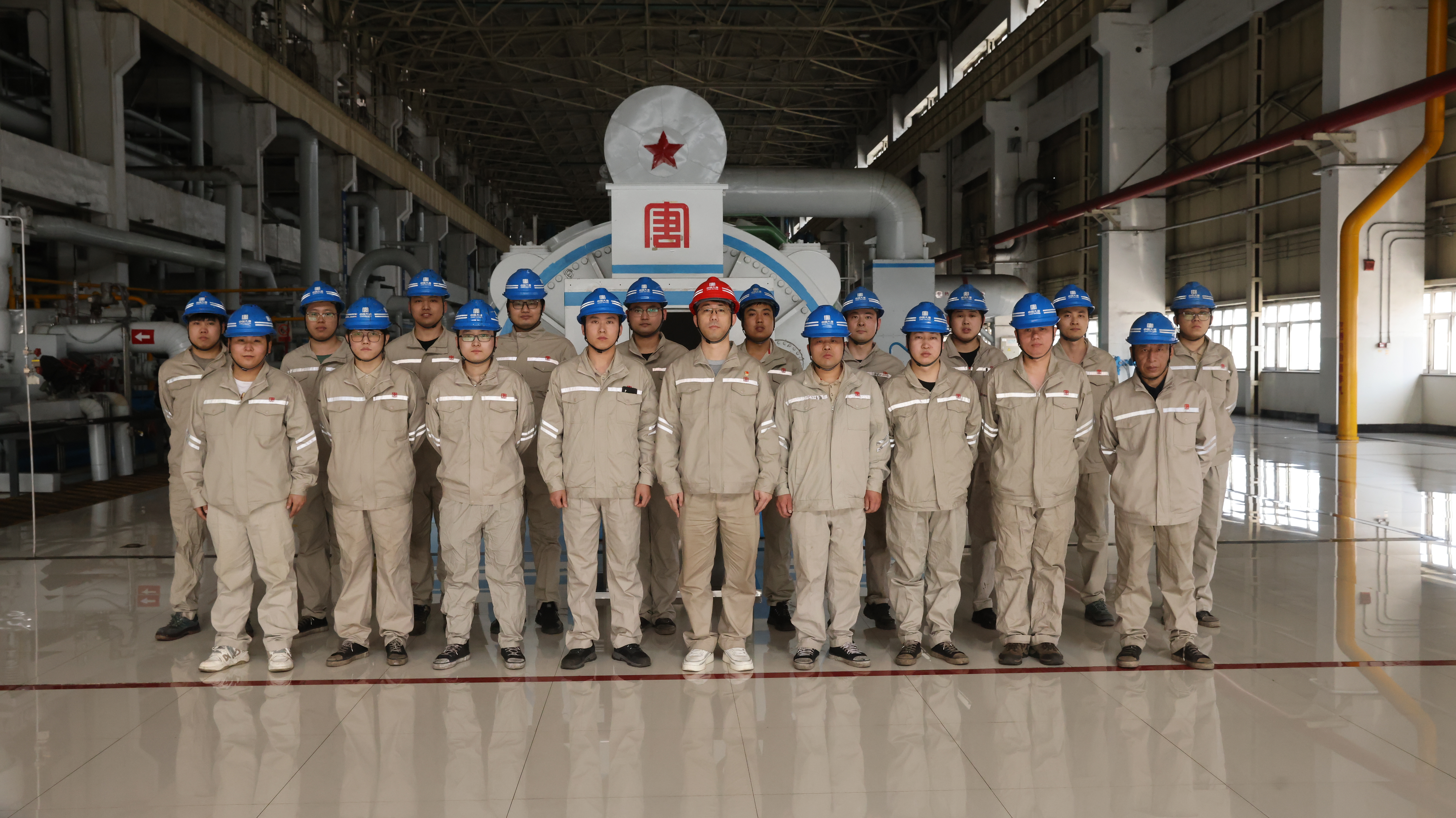 1684204959865017968.jpg 汽機(jī)專業(yè)集體照片1.jpg