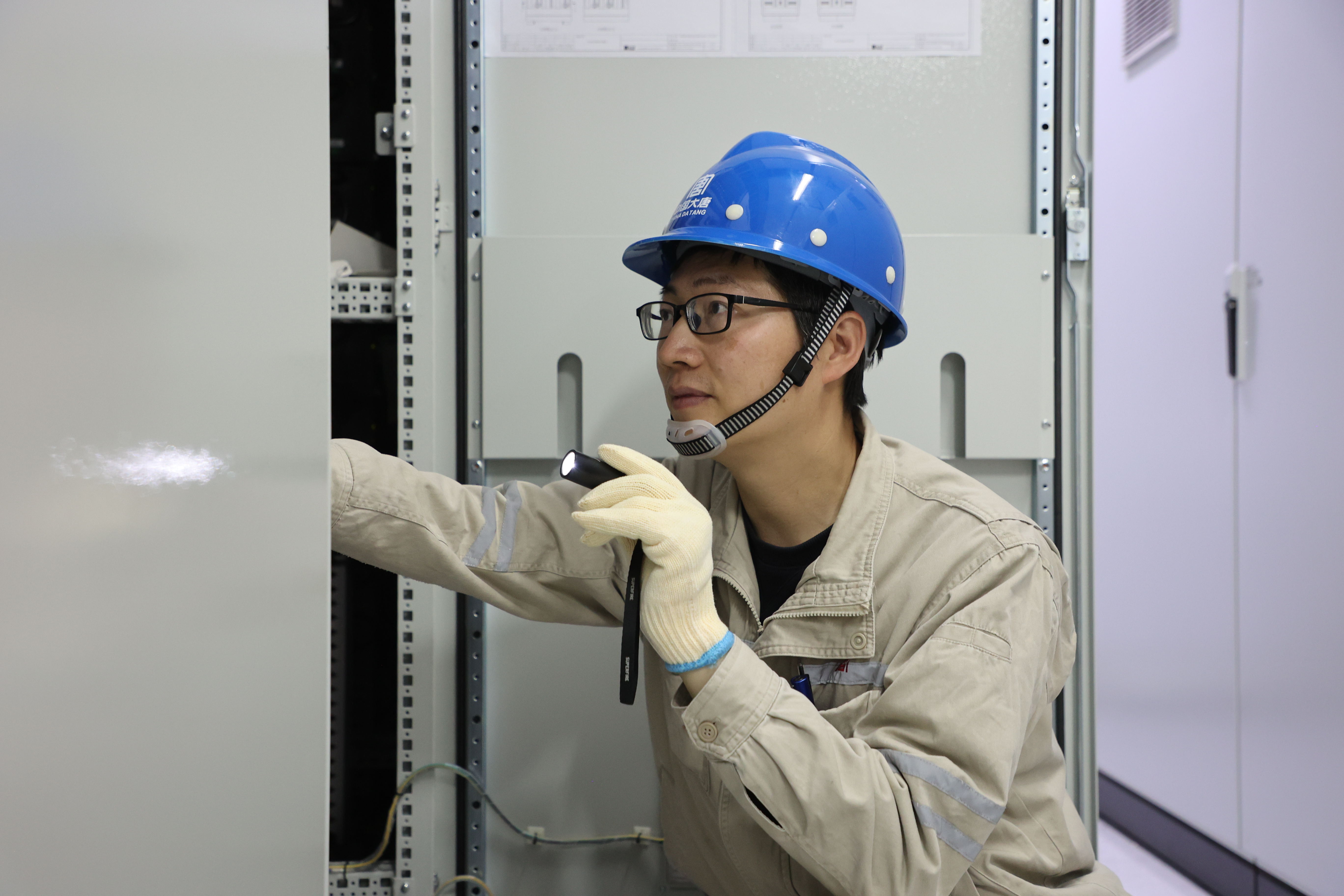 【奮斗大唐人】龍俊峰：匠心筑夢(mèng) 實(shí)干前行.jpg